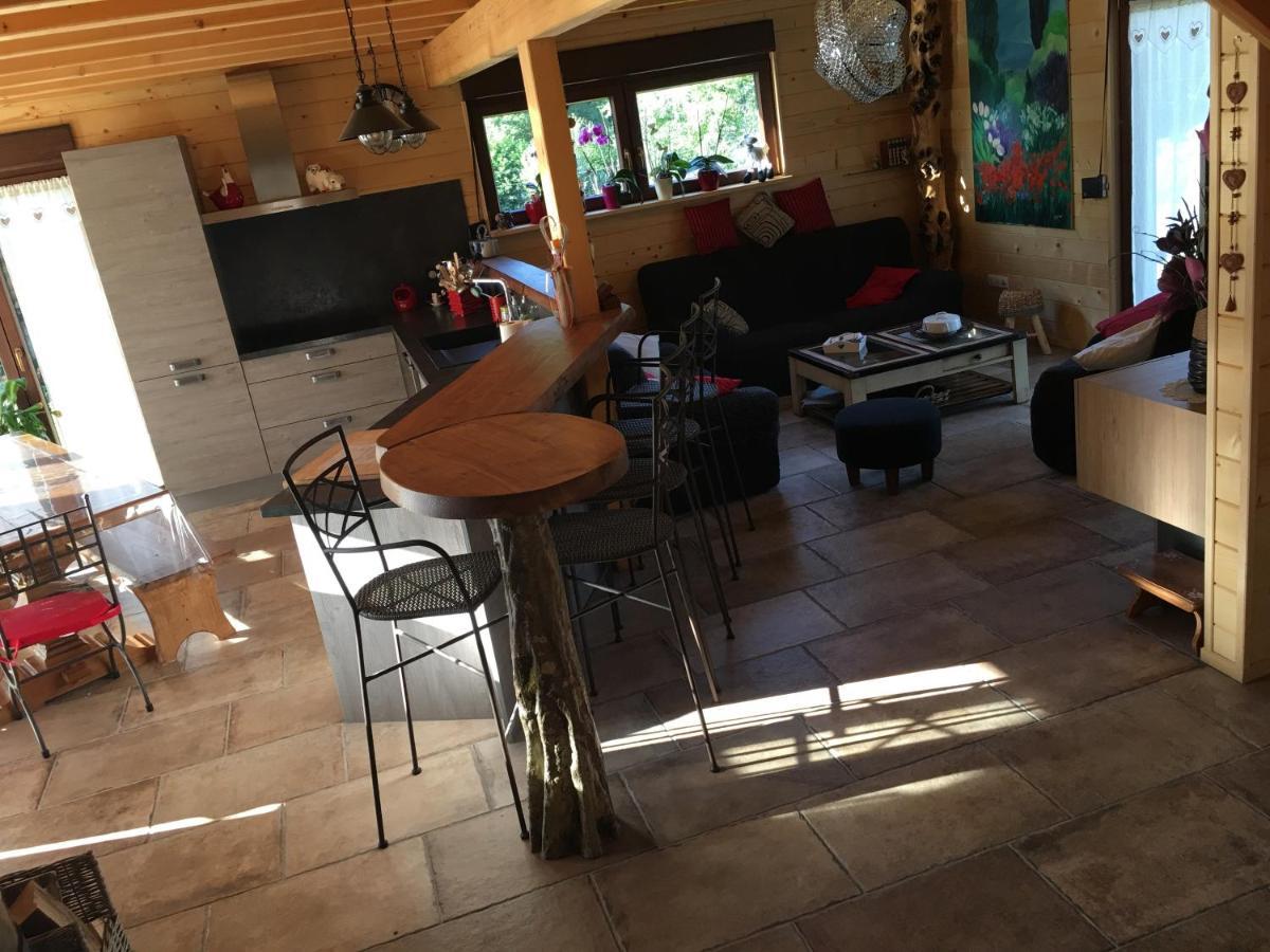 Du Champs Des Semeaux Chalet Wisches